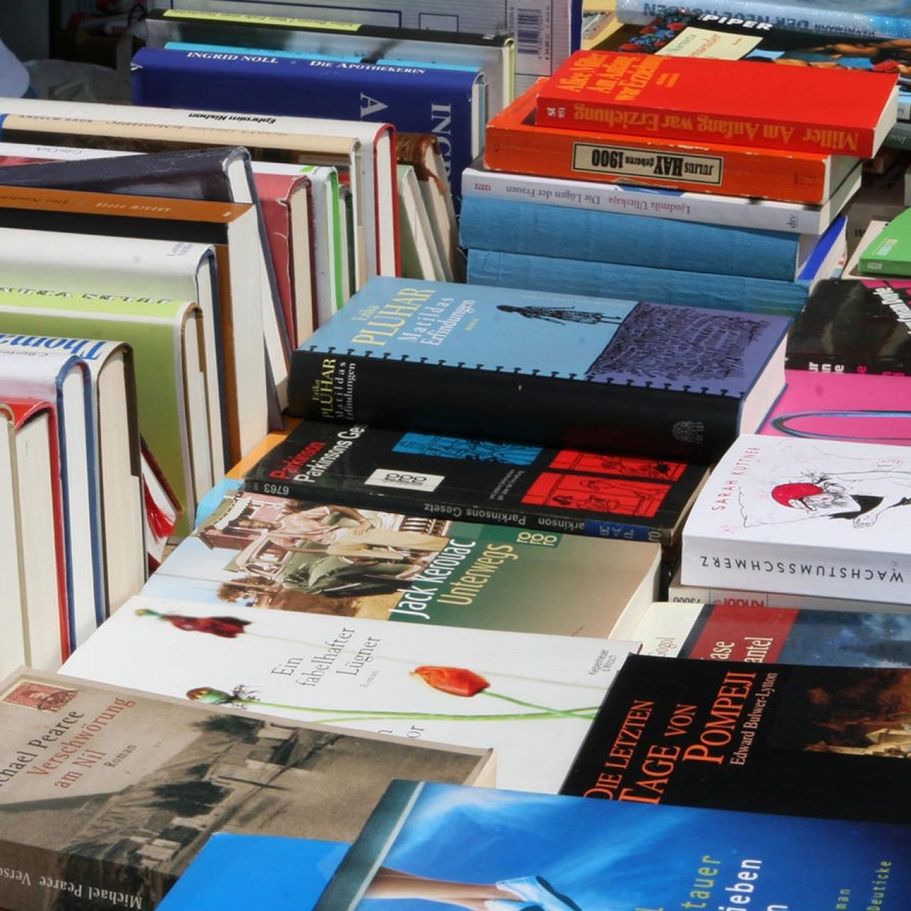 Bücher gegen freie Spende